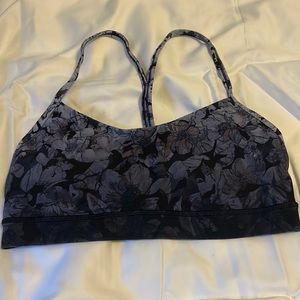 Lululemon Flow Y Nulu bra